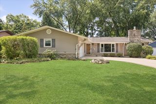 613 65th Street, Downers Grove, IL 60516