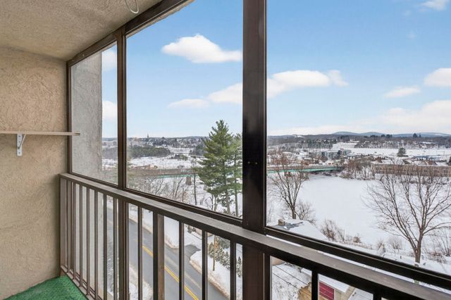 55 River Rd Apt 9C, Manchester, NH 03104