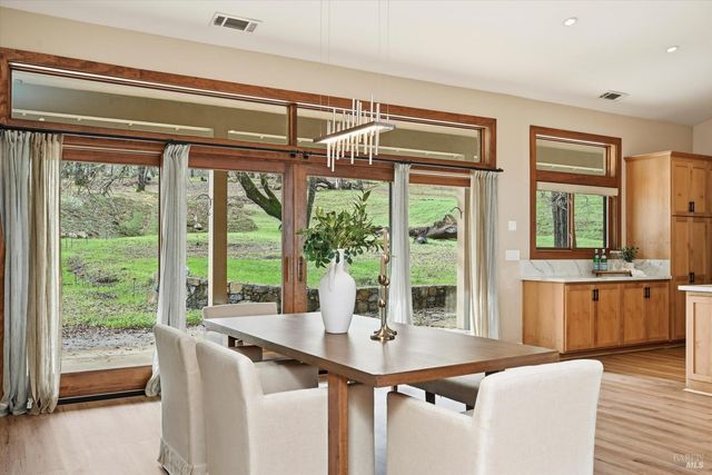 17205 Black Oak Hill Dr, Middletown, CA 95461