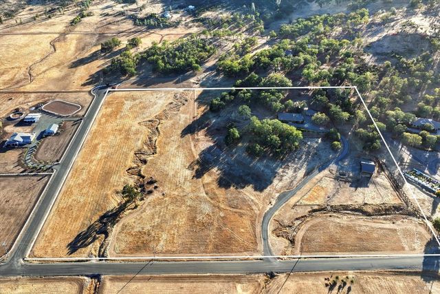 17205 Black Oak Hill Dr, Middletown, CA 95461