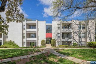 448 River J, Nutley, NJ 07110