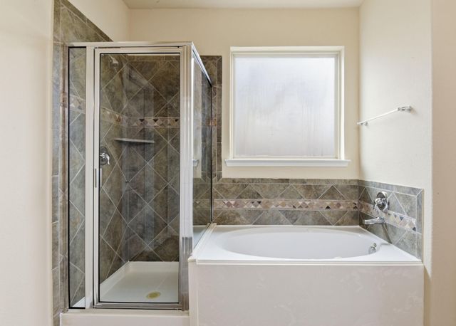 2552 Wild Oak Forest Lane, Seabrook, TX 77586