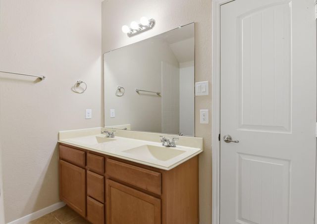 2552 Wild Oak Forest Lane, Seabrook, TX 77586