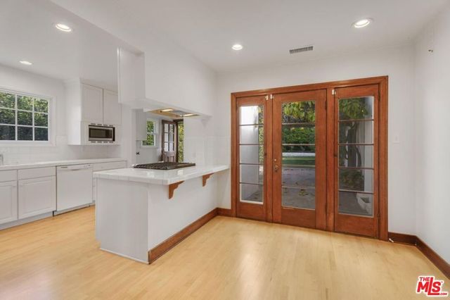 1714 Warnall Avenue, Los Angeles, CA 90024