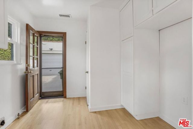 1714 Warnall Avenue, Los Angeles, CA 90024