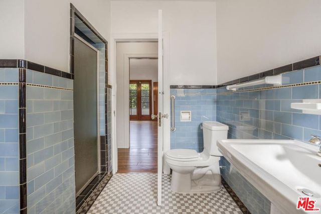 1714 Warnall Avenue, Los Angeles, CA 90024