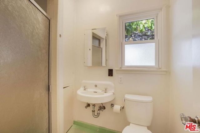 1714 Warnall Avenue, Los Angeles, CA 90024