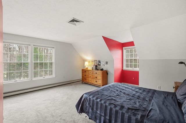 117 Castle Hill Rd, Windham, NH 03087