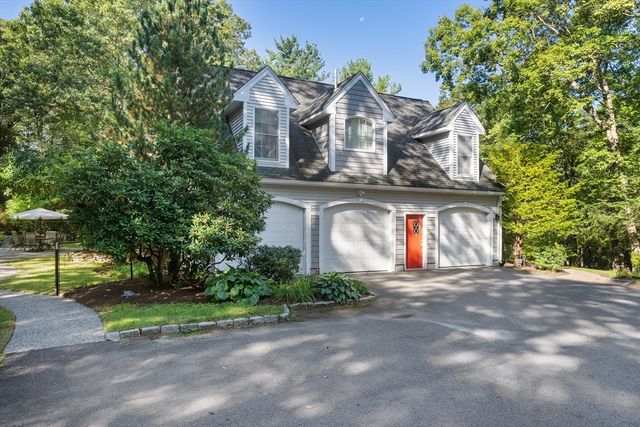 117 Castle Hill Rd, Windham, NH 03087