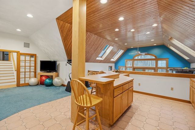 117 Castle Hill Rd, Windham, NH 03087