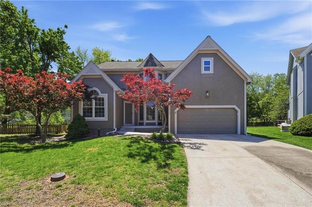 12135 GOODMAN Street, Overland Park, KS 66213