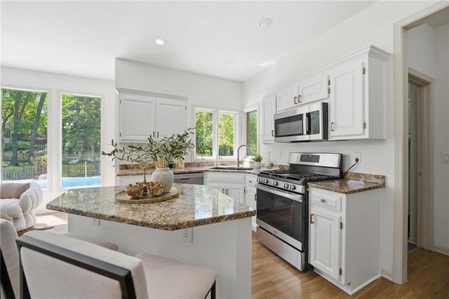 12135 GOODMAN Street, Overland Park, KS 66213