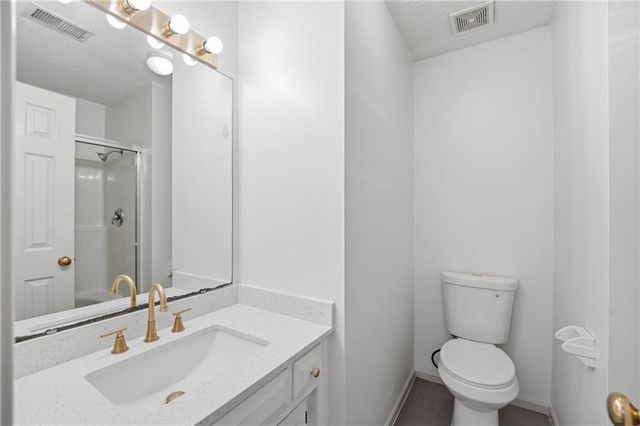 12135 GOODMAN Street, Overland Park, KS 66213