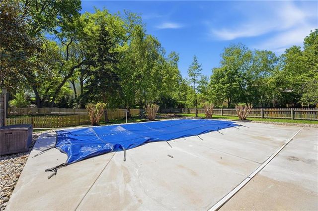 12135 GOODMAN Street, Overland Park, KS 66213