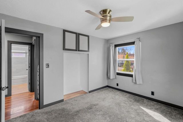 325 W Barnett Road, Medford, OR 97501