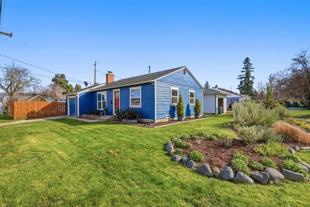 325 W Barnett Road, Medford, OR 97501