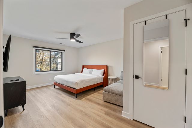 7109 N Western Avenue 2N, Chicago, IL 60645