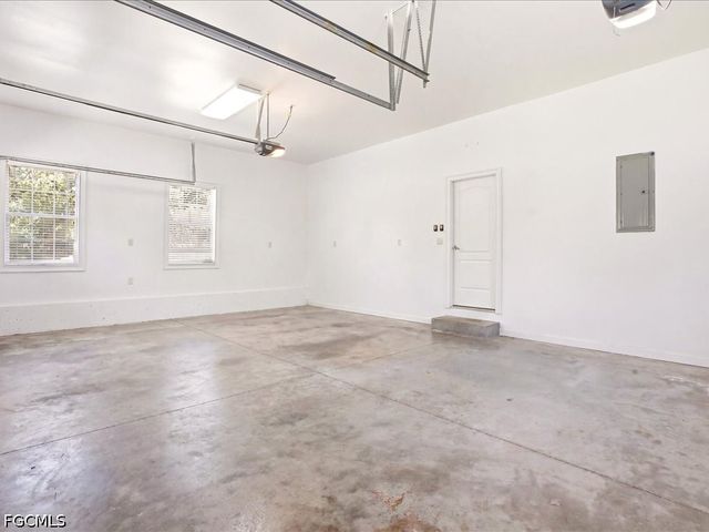 21651 Tuckahoe RD, Alva, FL 33920