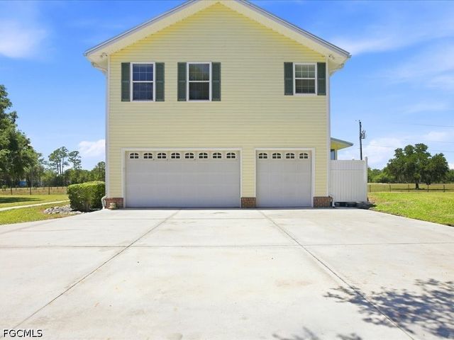 21651 Tuckahoe RD, Alva, FL 33920