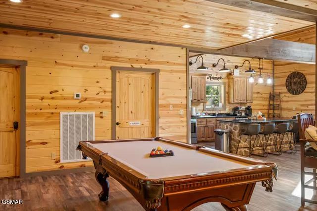 2612 Cloud View Drive, Sevierville, TN 37862