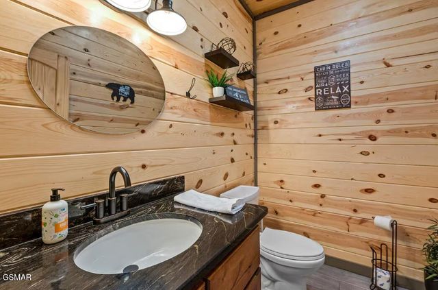 2612 Cloud View Drive, Sevierville, TN 37862