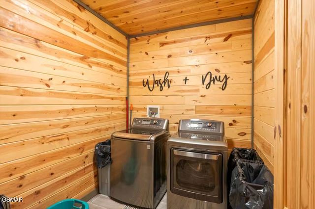 2612 Cloud View Drive, Sevierville, TN 37862