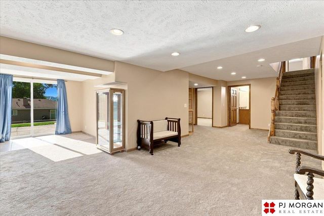 6506 S 149th Avenue, Omaha, NE 68137