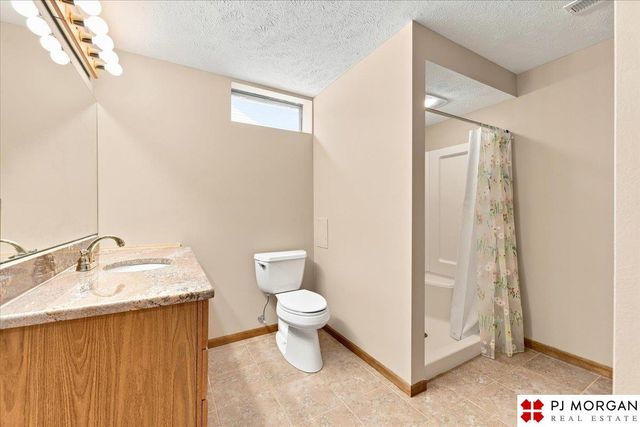 6506 S 149th Avenue, Omaha, NE 68137