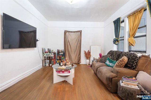 270 Harrison Avenue A-209, Jersey City, NJ 07304