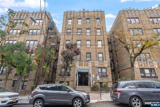 270 Harrison Avenue A-209, Jersey City, NJ 07304