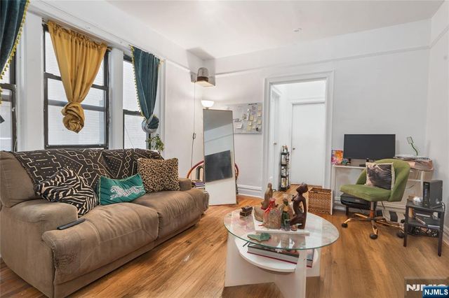 270 Harrison Avenue A-209, Jersey City, NJ 07304