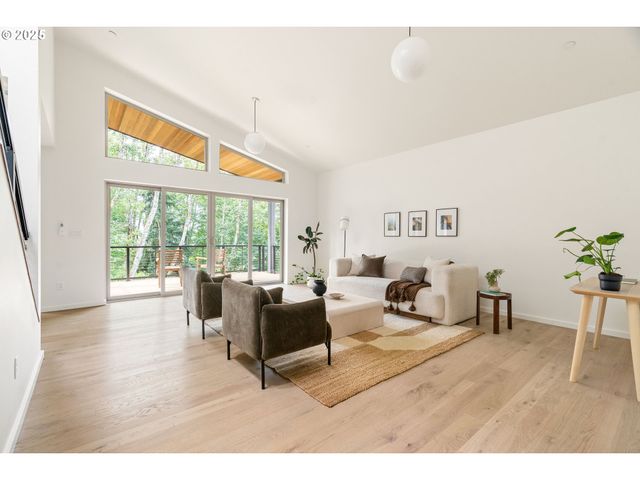 3105 Nw BLUE SKY Ln, Portland, OR 97229