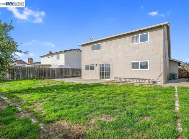 621 Chyrl Way, Suisun City, CA 94585