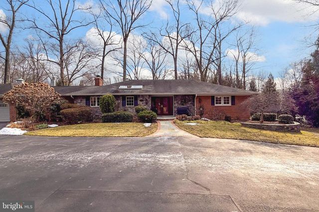 7509 WALTON LN, Annandale, VA 22003