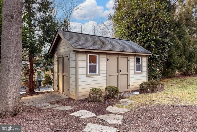 7509 WALTON LN, Annandale, VA 22003