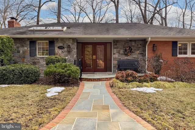 7509 WALTON LN, Annandale, VA 22003