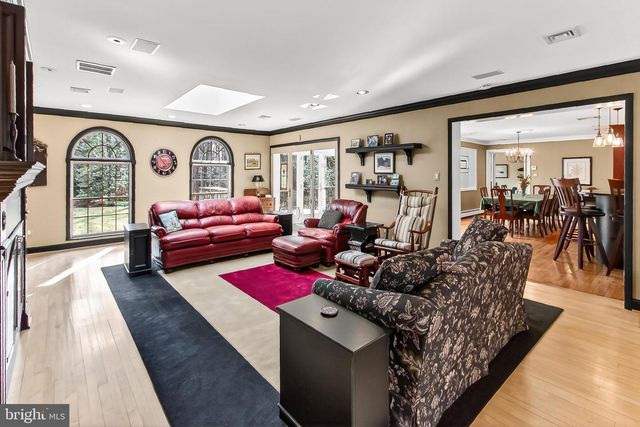 7509 WALTON LN, Annandale, VA 22003