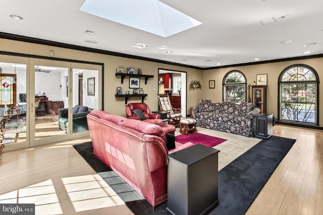 7509 WALTON LN, Annandale, VA 22003