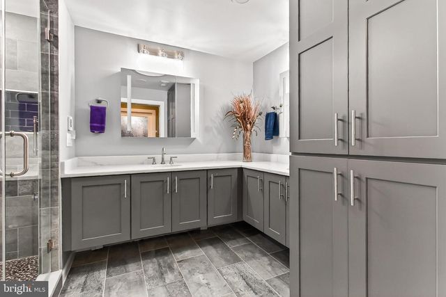 7509 WALTON LN, Annandale, VA 22003