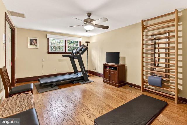 7509 WALTON LN, Annandale, VA 22003