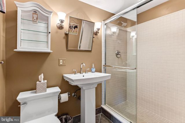 7509 WALTON LN, Annandale, VA 22003