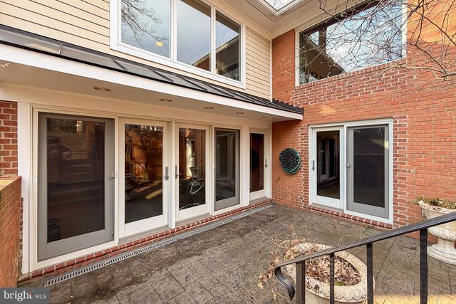 7509 WALTON LN, Annandale, VA 22003