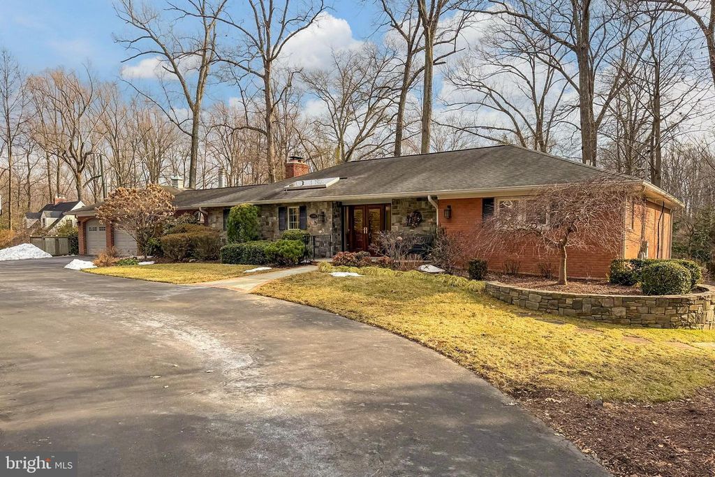 7509 WALTON LN, Annandale, VA 22003