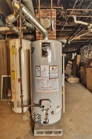 75 Inwood Place, Buffalo, NY 14209