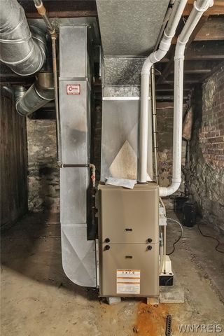 75 Inwood Place, Buffalo, NY 14209