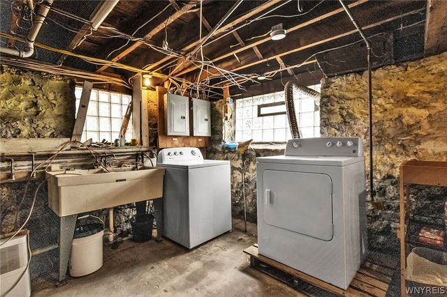 75 Inwood Place, Buffalo, NY 14209