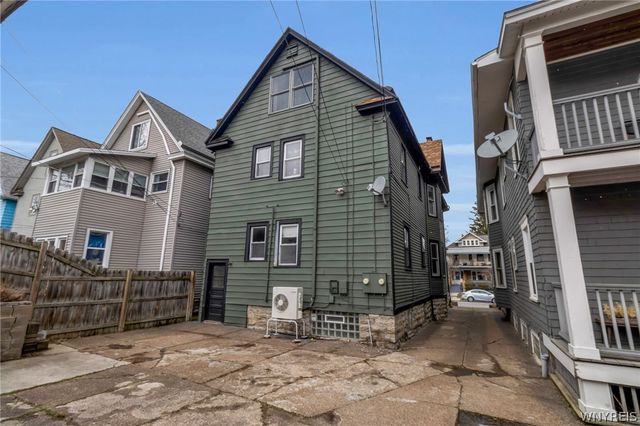 75 Inwood Place, Buffalo, NY 14209