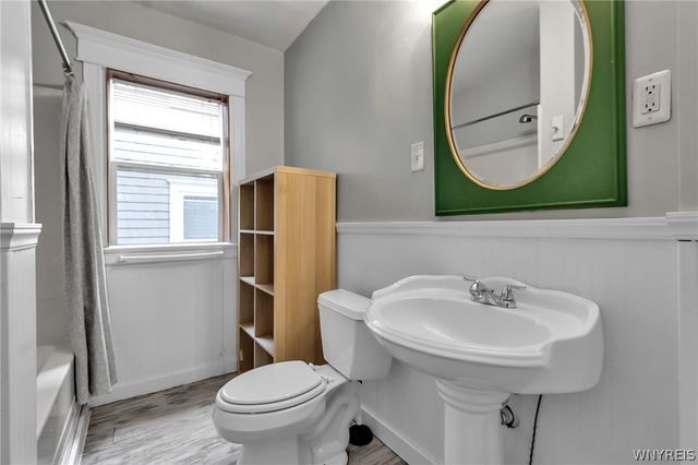 75 Inwood Place, Buffalo, NY 14209