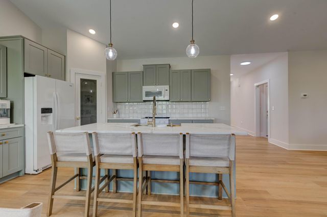 177 Watercrest Way, Georgetown, KY 40324