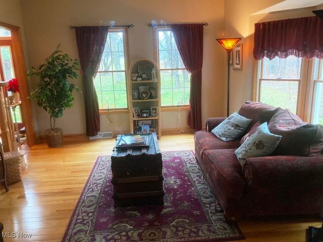 49698 Parkview Drive, East Liverpool, OH 43920